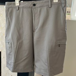 Mens Izod Golf shorts